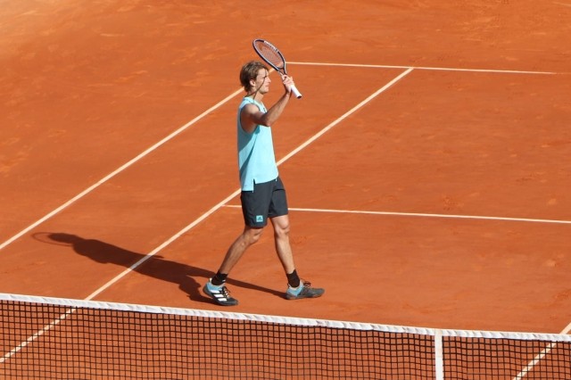 爱游戏官方入口-蒙特卡洛大师赛完胜年终总决赛，兹维列夫高光表现